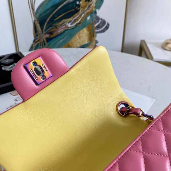 CHANEL FLAP BAG WellDesigned 612 - Image 9