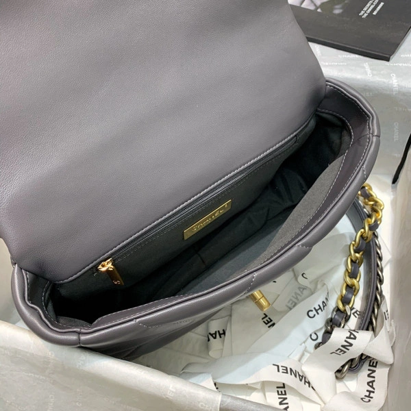 CHANEL 19 FLAP BAG SmartChoice 34 - Image 9