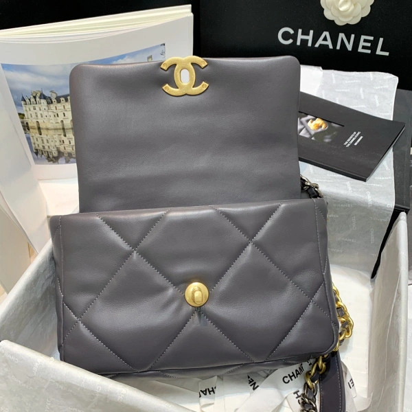 CHANEL 19 FLAP BAG SmartChoice 34 - Image 8