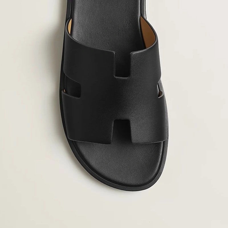 Hermes Izmir Slides Men Calfskin In Black - Image 4