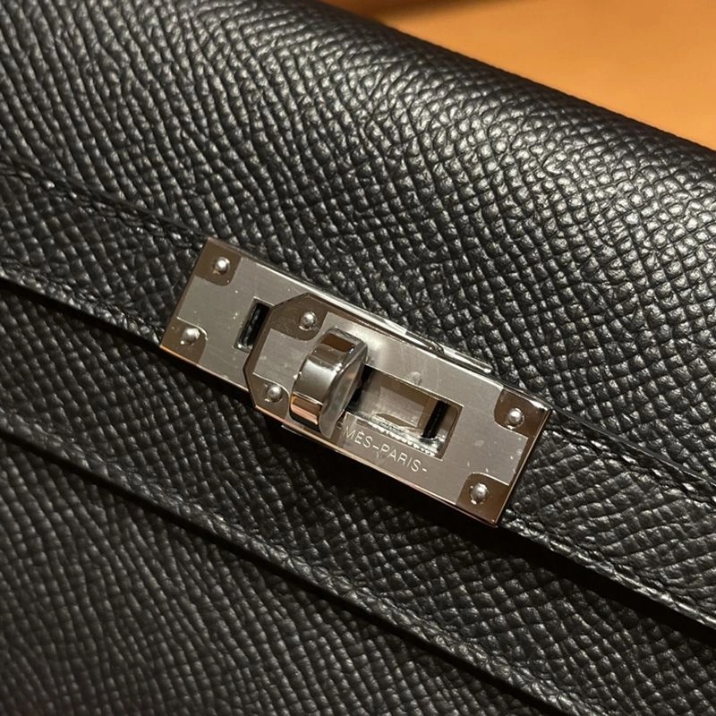 Hermes Kelly Wallet Epsom Leather Palladium Hardware In Black - Image 4