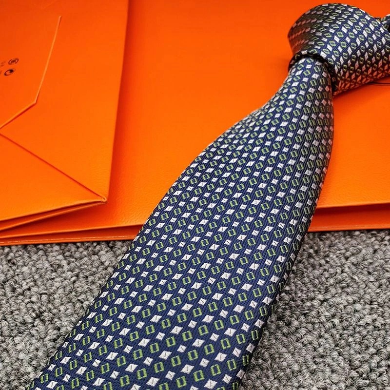 Hermes Maillon Shirting Tie In Green - Image 3